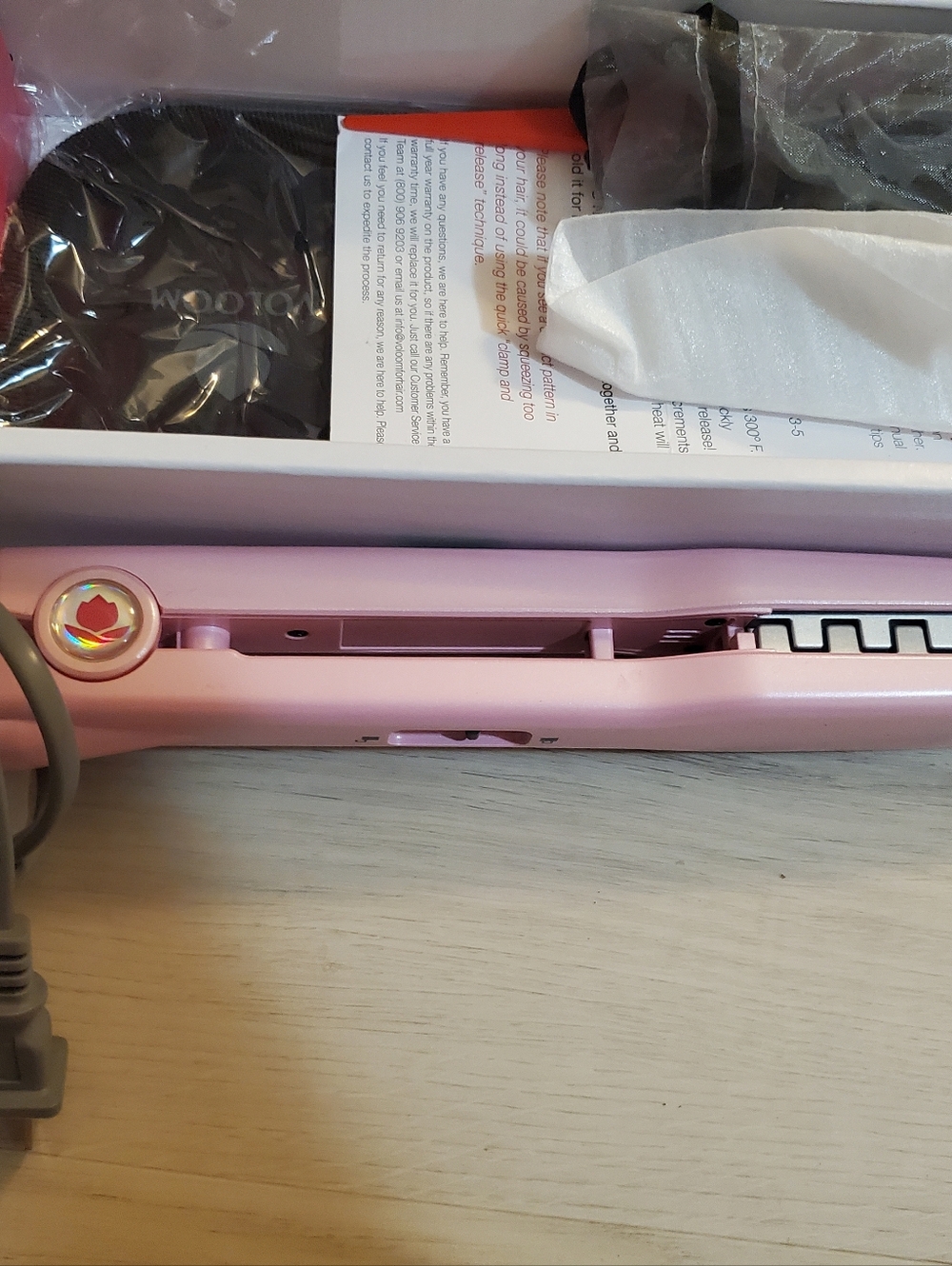 Voloom Pink Volumizing Ceramic Hair Iron - Picture 10 of 13